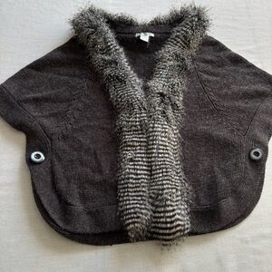Alberto Makali Taupe Faux Fur Trim Capelet Sweater L Wool Blend